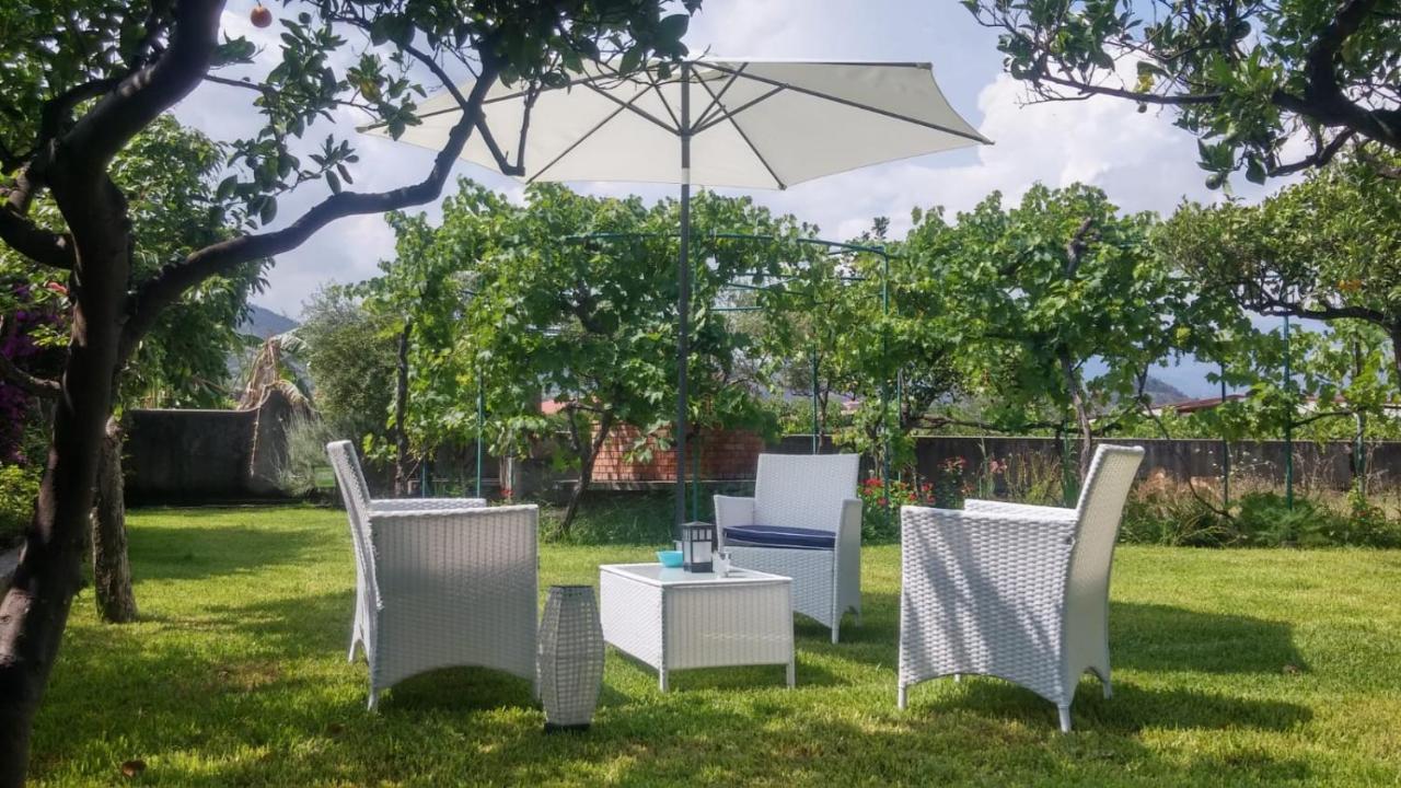 Giardino Sul Mare Bed & Breakfast Patti Exterior photo