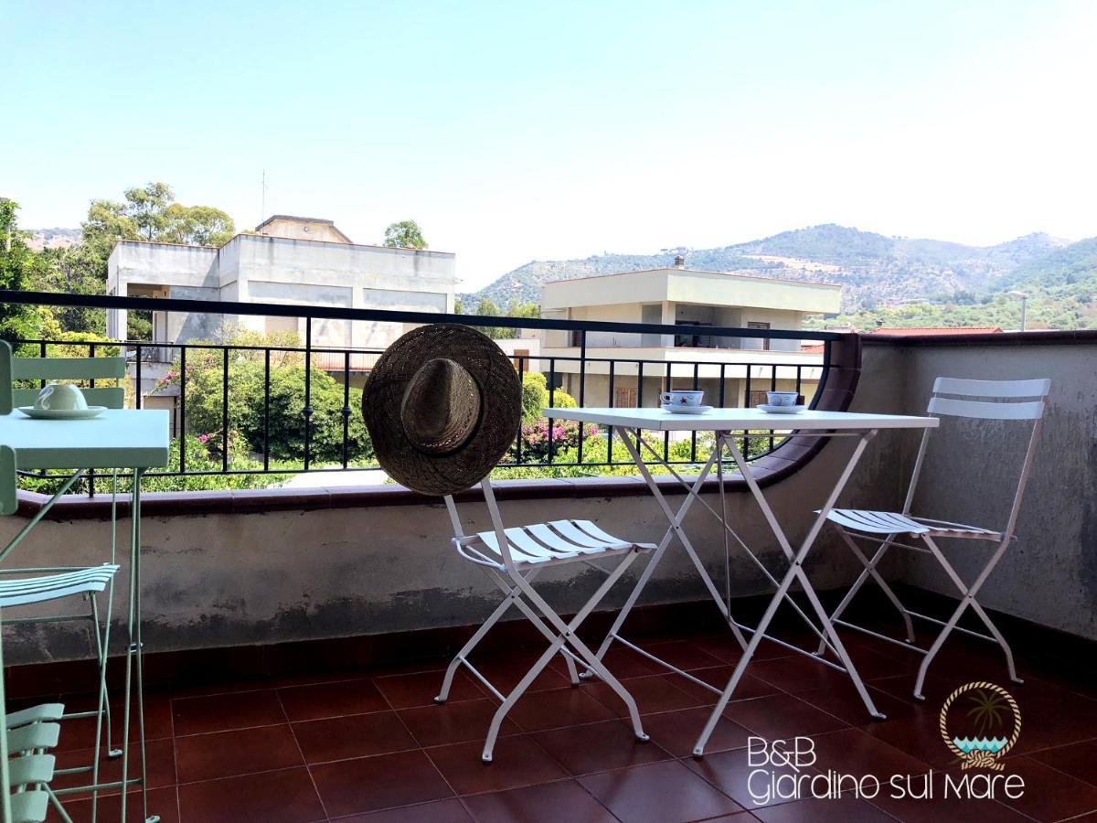 Giardino Sul Mare Bed & Breakfast Patti Exterior photo